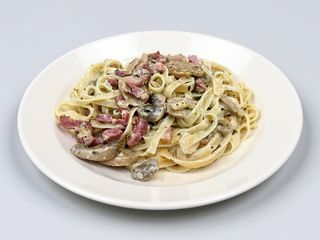 Bacon e Cogumelos Tagliatelle