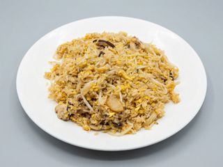 75. Arroz com três delícia