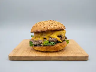 Salut Double Cheddar Burger