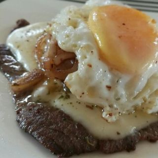 BIFE A CAVALO