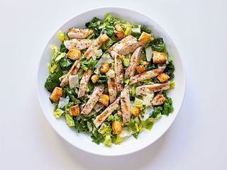 Salada Cesar com Frango