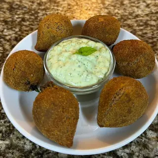 Coxinha de carne seca