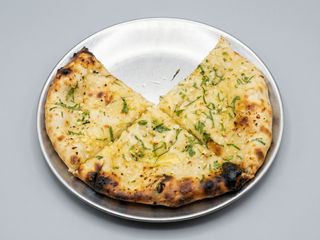 910 Cheese Garlic Naan