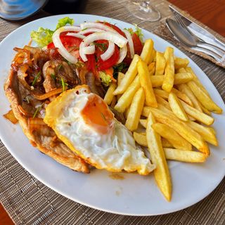 Bifinhos De Frango Acebolados