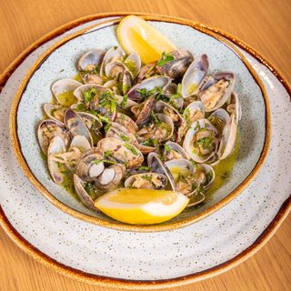 Amêijoas à Bolhão Pato