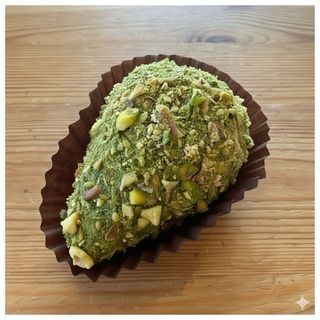 Coxinha de morango Pistachio
