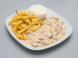 Bife de vaca ao Molho de Cogumelos