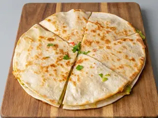 QUESADILLA  FRANGO MENU