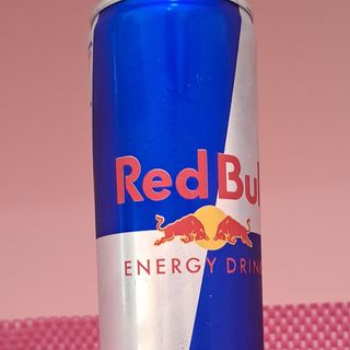 Red Bull lata