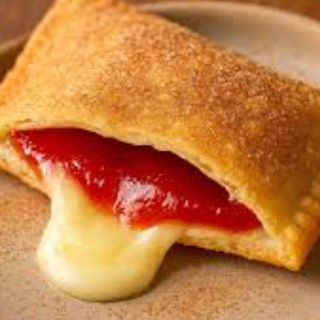 Pastel de feira Romeu e Julieta