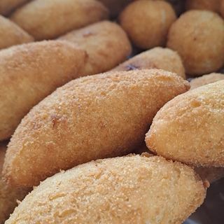 Combo 25 Rissois de carne artesanal 