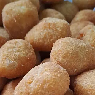 Combo festa 50 coxinhas de frango  artesanal 