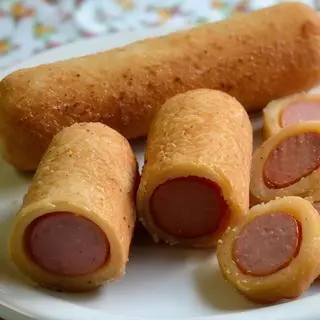 Enroladinho de salchicha 