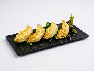 Gyoza Frango 4 peças 