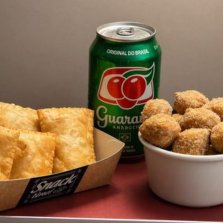 05 MINI PASTEIS+15 CHURROS+BEBIDA LATA