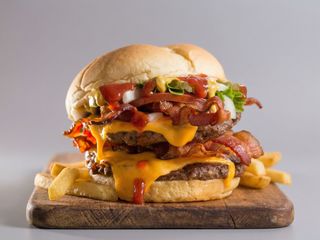 Burger com Bacon e Queijo