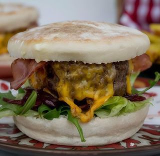 Hambúrguer Bolo do Caco