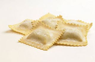 Ravioli em cru