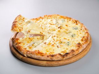2x1 -Pizza de 4 Formaggi (Familiar 33cm)