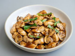 Crispy chicken bambo shoots 