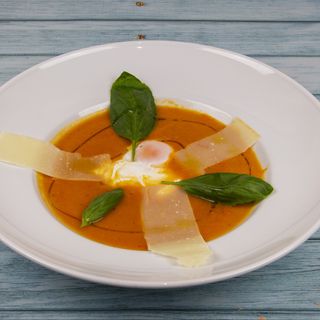 Zuppa Di pomodoro all´uovo