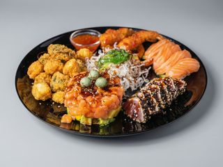 Mikkusu (2 Pax)