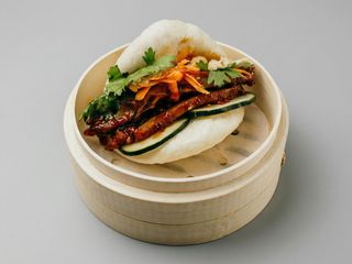 Bao de Barriga de Porco Caramelizada