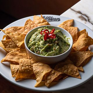 Guacamole E Totopos