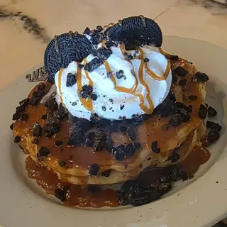 Panqueca Oreo e Caramelo
