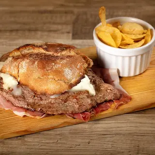 Prego no Pão Especial de Frango