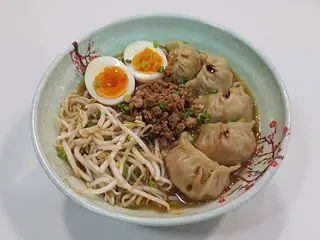 Ramen Gyozas de Porco