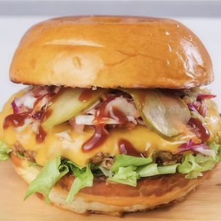 Menu Juicy Cheeseburger Com Batata Frita é Bebida