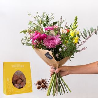 PACK PÁSCOA: Ramo M + Caixa de Trufa Ed. Páscoa