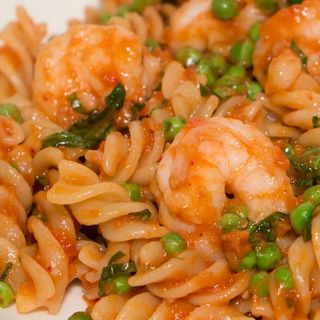 Fussili de frango C/ Camarão