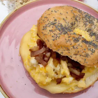 Bagel Eggs & Bacon