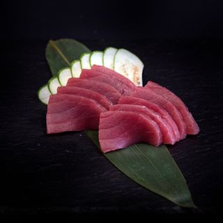 Sashimi Atum  { 5 Peças }