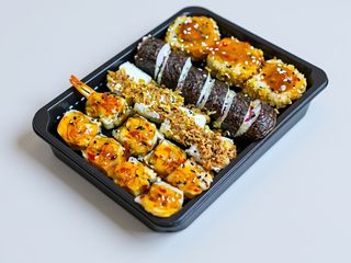 ESPECIAL MIX - 22 pecas , Rolo de camarao,California frango c/ Cebola