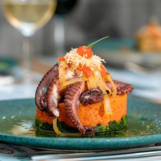 Polvo Assado no Forno à Peixeira