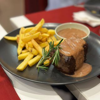 Bife em Molho de Pimentas