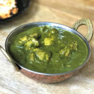 Espinafrado de paneer/Palak Paneer