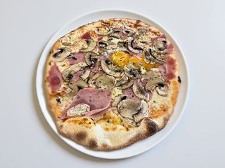 Pizza Tradizionale Capricciosa