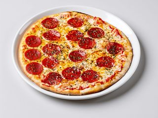 Pizza Tradizionale Peperoni