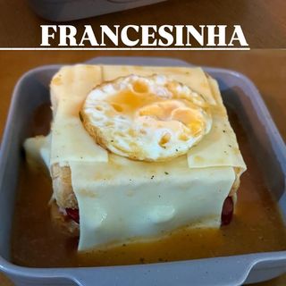 Francesinha Com Batata Frita
