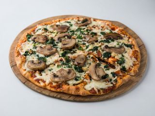 La Pizza Espinafre e Cogumelos