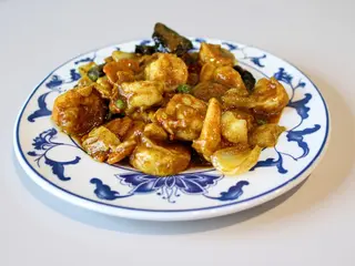 Gambas com caril