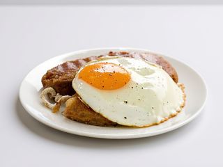 Alheira Frita para 2 pessoas  com Ovo