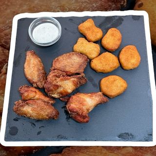 Mix Wings + Nuggets