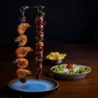 Misto de lulas com camarões salteadas