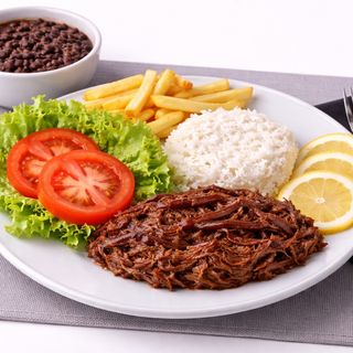 Prato Costela Desfiada com Molho BBQ