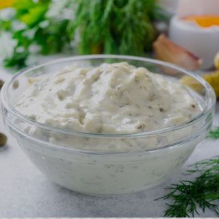 Molho de Alho Com Maionese